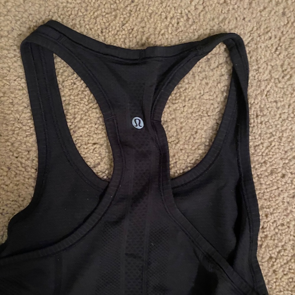 Lululemon swift tech Razorback - Picture 2 of 2
